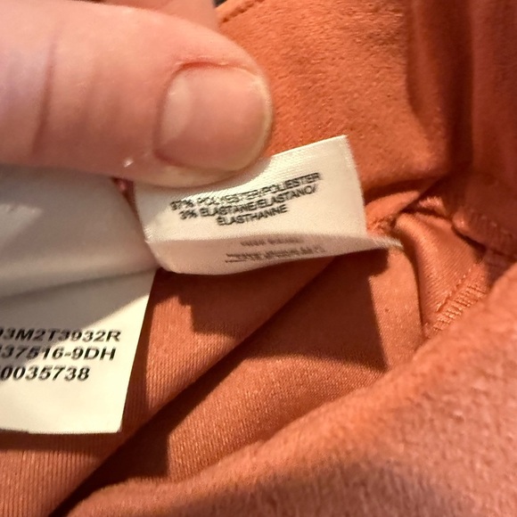 Anne Klein Pink Pull on Dress Pants Size Medium. Gold Button Detail. - Picture 7 of 7